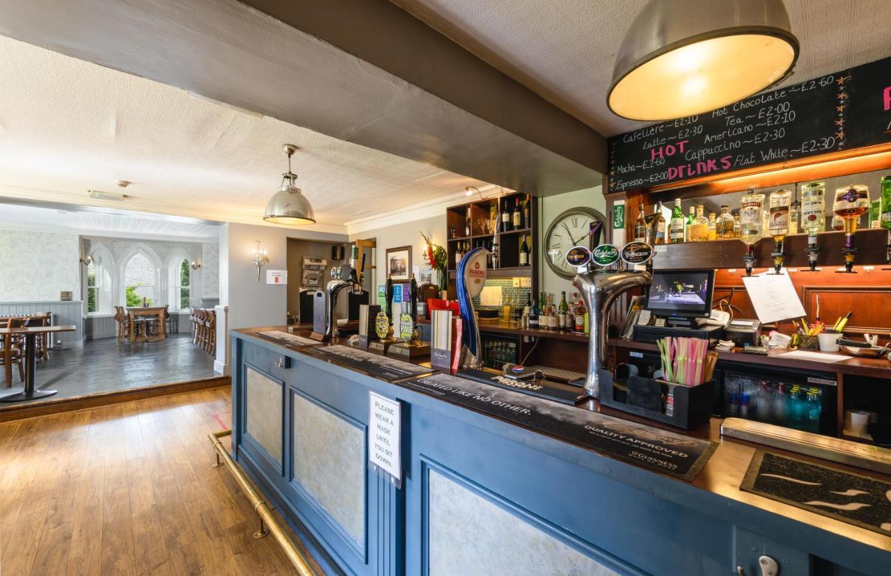 Alston House Hotel ภายนอก รูปภาพ