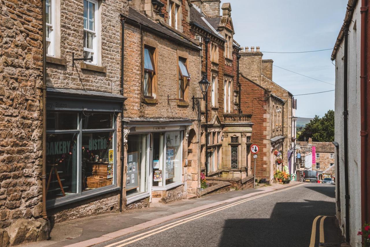 Alston House Hotel ภายนอก รูปภาพ