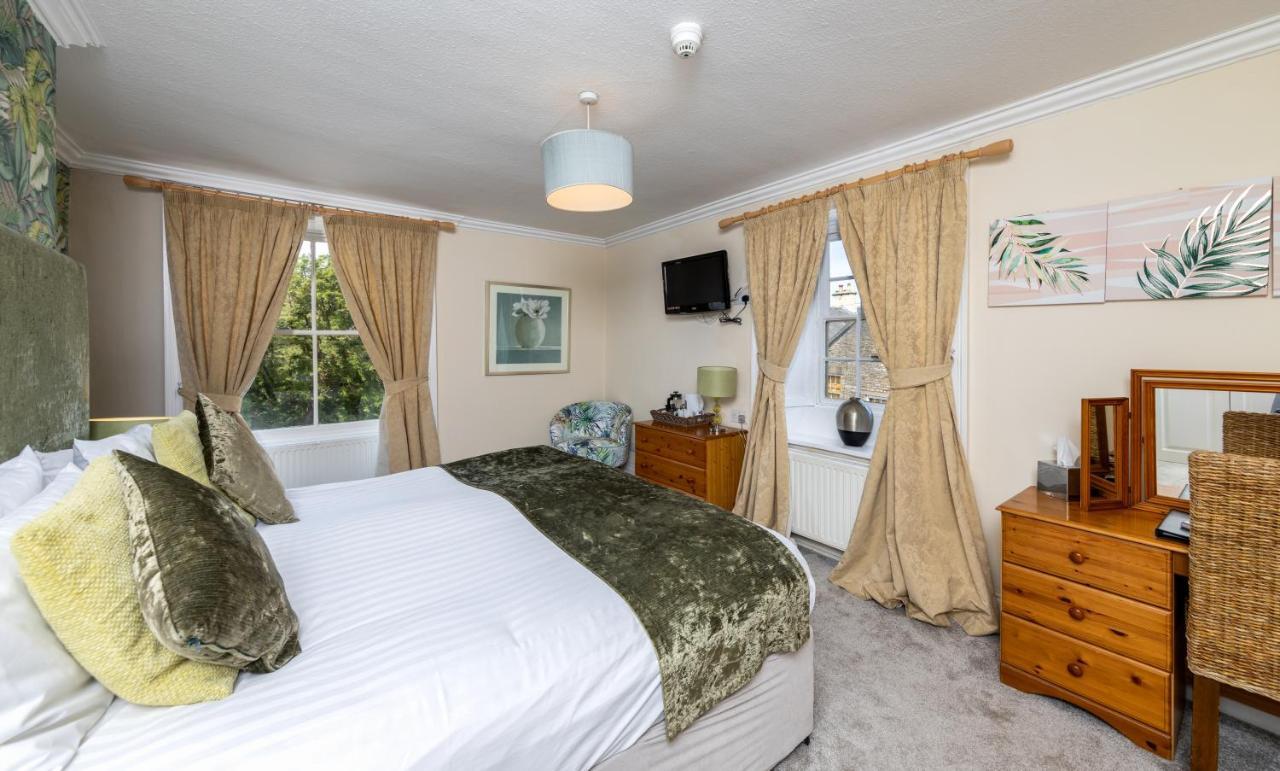 Alston House Hotel ภายนอก รูปภาพ