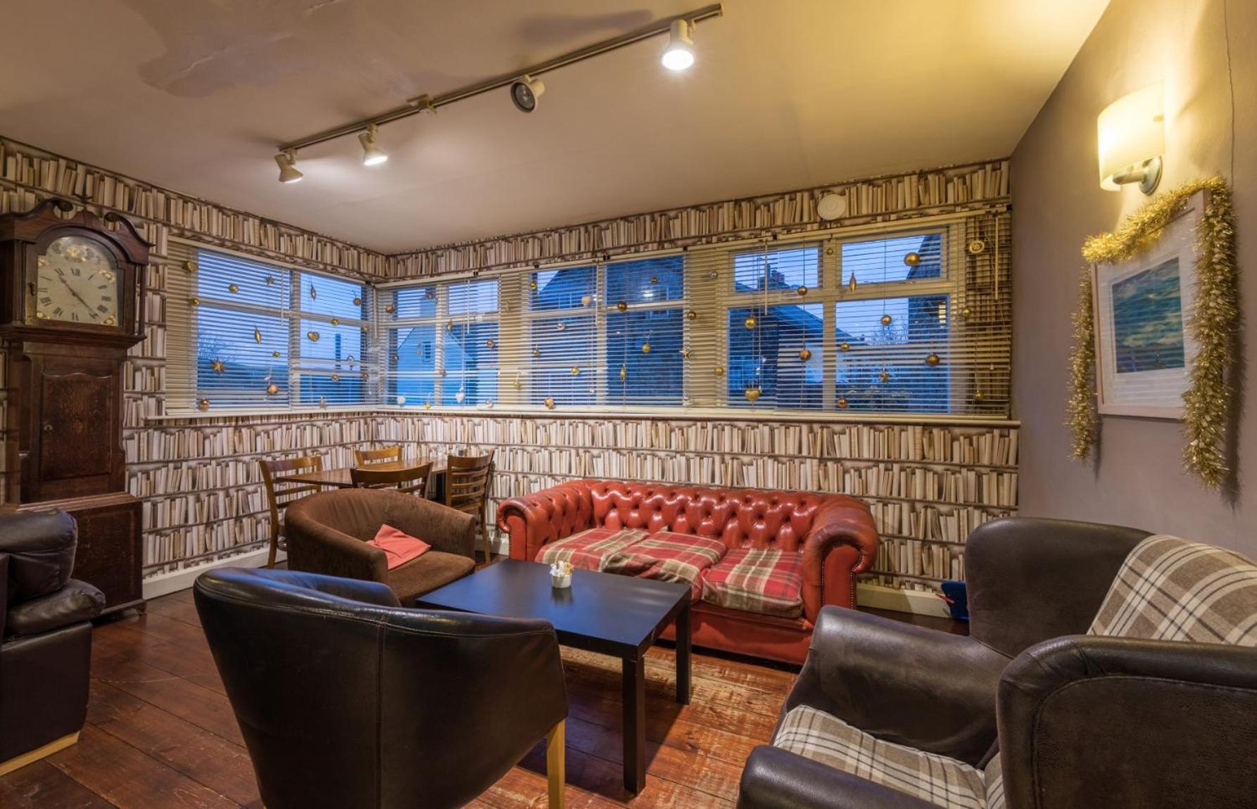 Alston House Hotel ภายนอก รูปภาพ