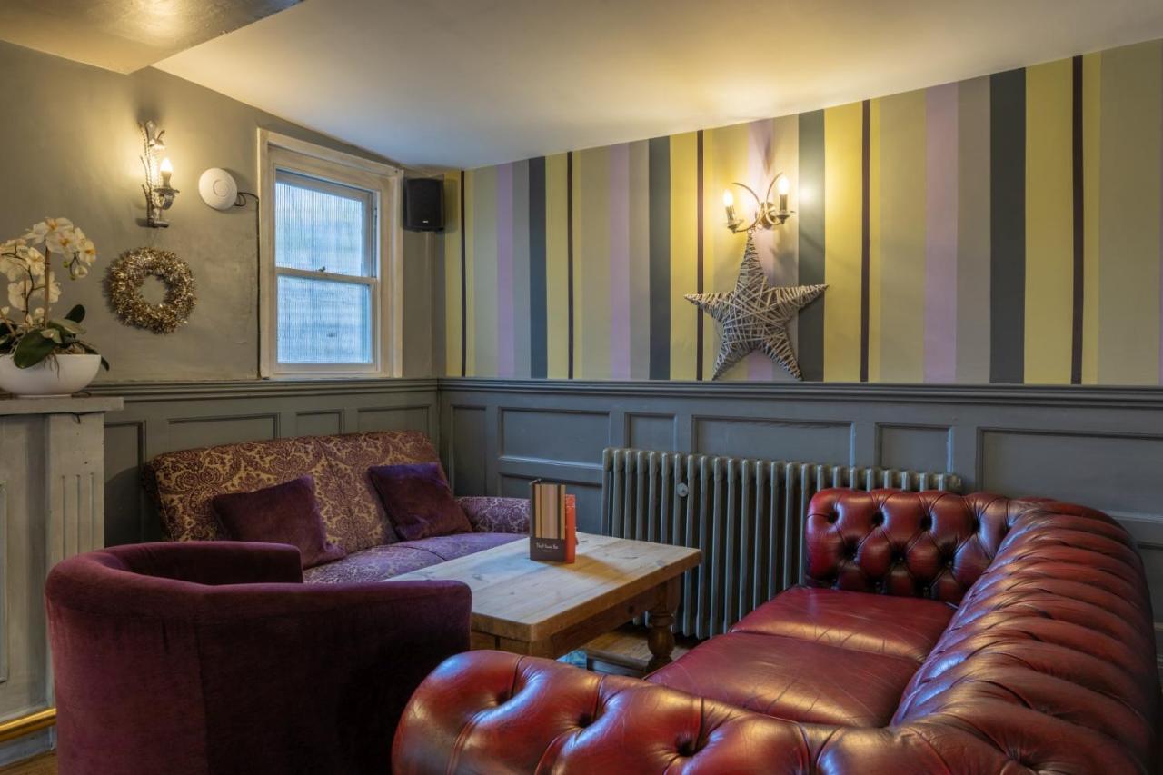 Alston House Hotel ภายนอก รูปภาพ